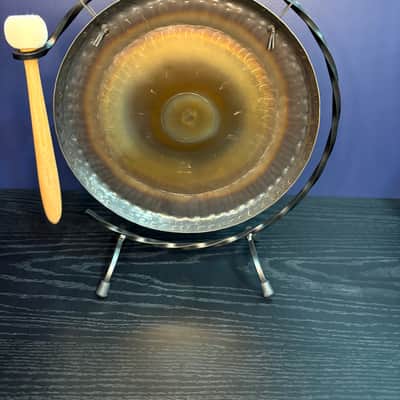 Paiste 10" Gong w/ Mallet and Stand imagen 3