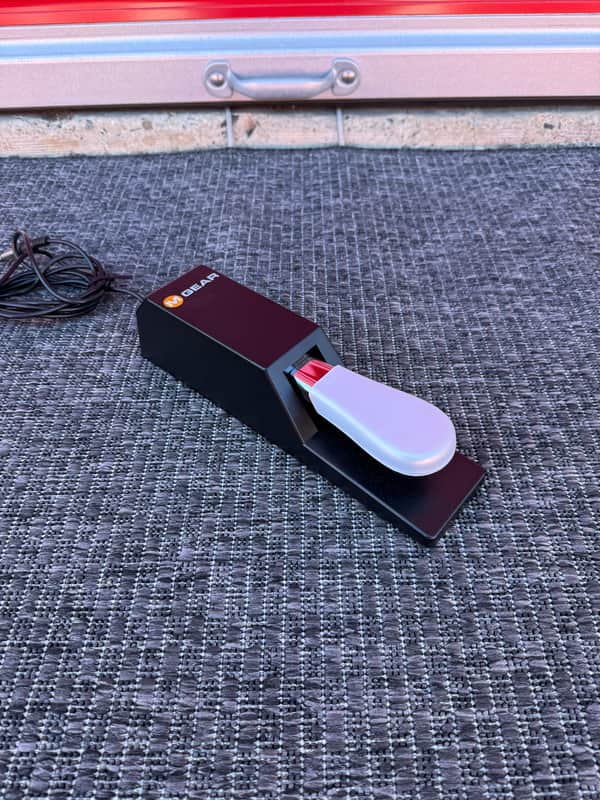 M-Audio SP-2 Universal Sustain Pedal for Digital Piano & Keyboard Excellent image 1