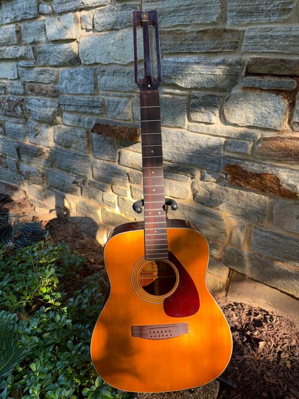 Yamaha FG-260 12-String Jumbo Dreadnought Natural | Reverb Canada