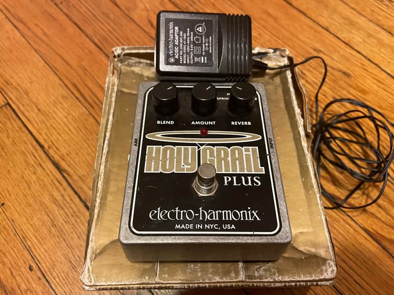 Electro-Harmonix Holy Grail Plus Reverb 2008 - 2022 - Black / Gold / Grey image 1