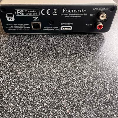 Focusrite iTrack Solo USB Audio Interface 2012 - Present - Silver image 2