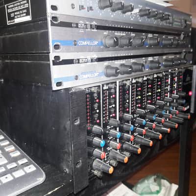 dbx 900 series rack black image 3