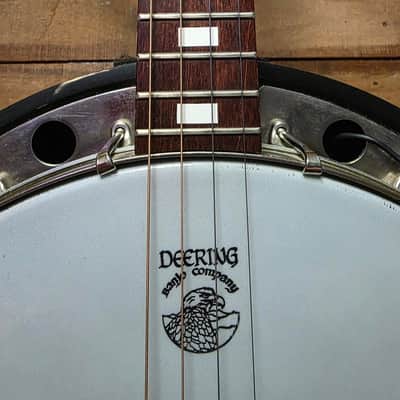 Pre-owned Deering Goodtime Tenor Banjo 17 Fret w/pickup & bag image 11