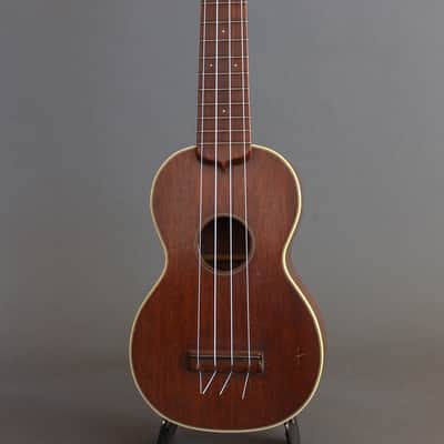 Martin Style 2 Mahogany Soprano Ukulele with Front Headstock Decal