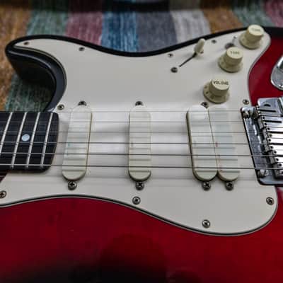 Fender Stratocaster Ultra - Crimson Burst - 1990 image 9