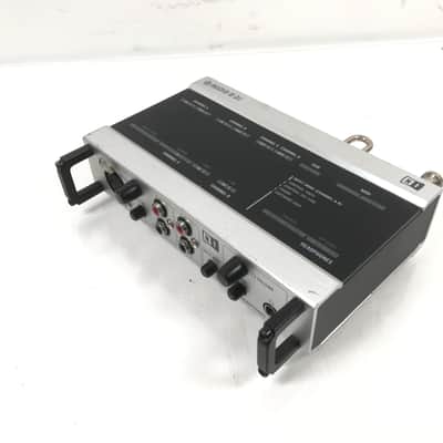 Native Instruments AUDIO 8 DJ Black Interface Audio Interface image 6