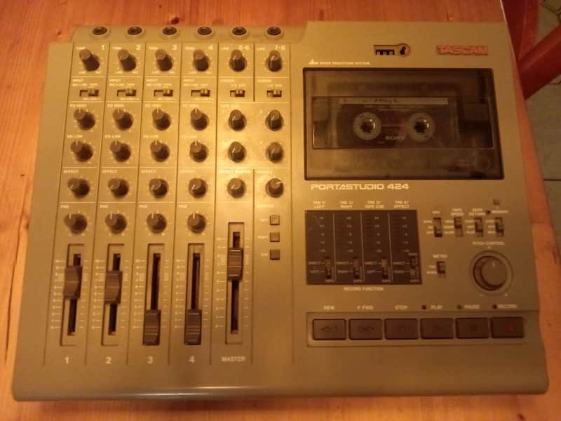 TASCAM 424 PortaStudio 1990s - Gray image 1