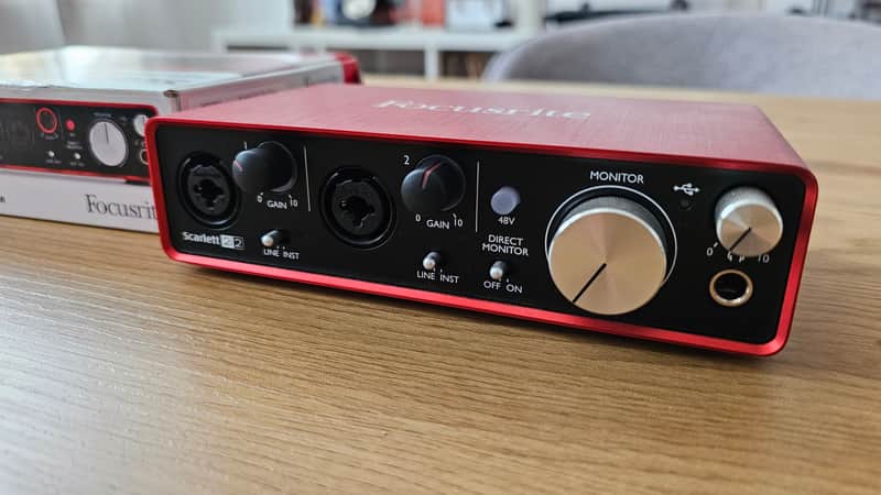 Focusrite Scarlett 2i2 2nd Gen USB Audio Interface - Red / Black image 1