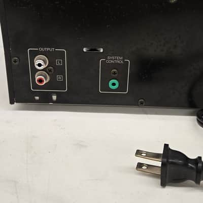 Kenwood DP-M98 6 Disc CD Player For Repair image 5