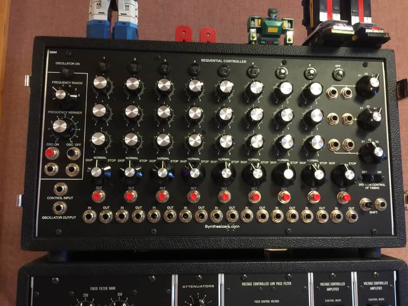 Synthesizers.Com ME8 Q960 moog Style Sequencer 2016 Black image 1