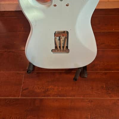 Fender Noiseless pickups, fender bridge, unknown body - Sonic blue image 5