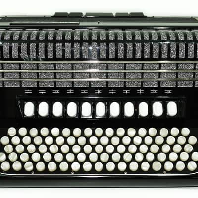 Walther 120 Bass 5 Row Button Accordion C Griff, German Concert Bayan, Straps and Hard Case, Perfect Professional Accordian for Adults, 2501 image 8