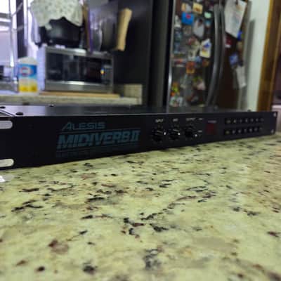 Antares AVP-1 Vocal Producer 2010s - Green image 5