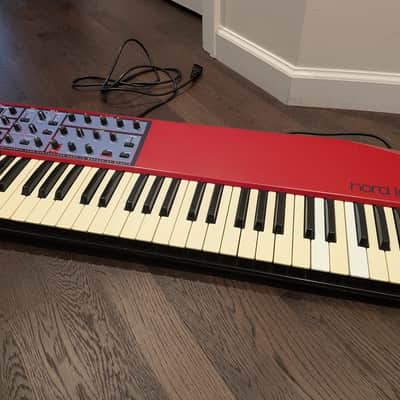 Clavia Nord Lead 1