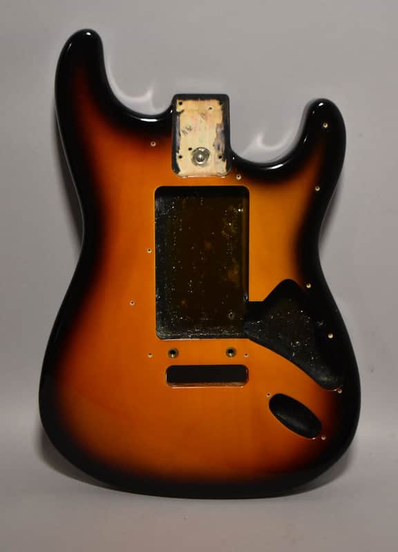 1994 Fender USA 40th Anniversary American Standard Stratocaster Body Sunburst image 1