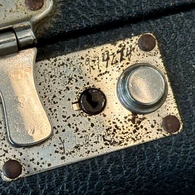 1966 Fender bass tolex hardcase image 14
