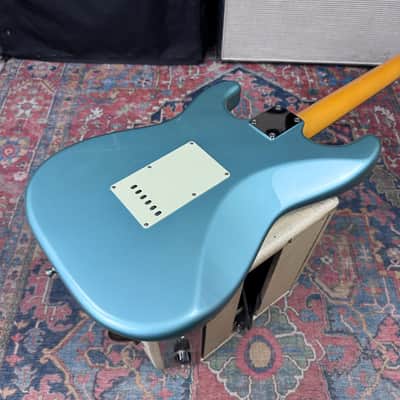 Fender Japan Exclusive Classic 60's Stratocaster Ocean Turquiose Metallic w/Tags - 2016 image 5