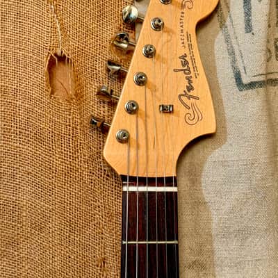 Fender Traditional 60's Jazzmaster 2023 - 3 Tone Sunburst image 5