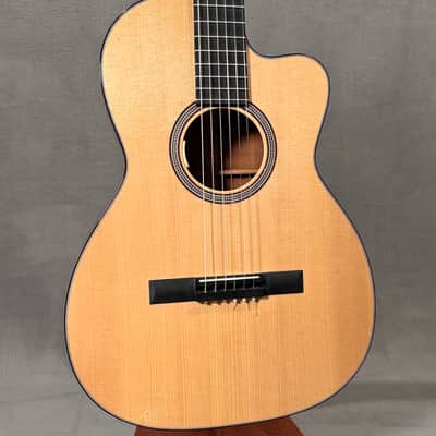 Martin 000C Nylon String 12-Fret Acoustic-Electric 2019 w/ Cutaway & LR Baggs Anthem SL image 15