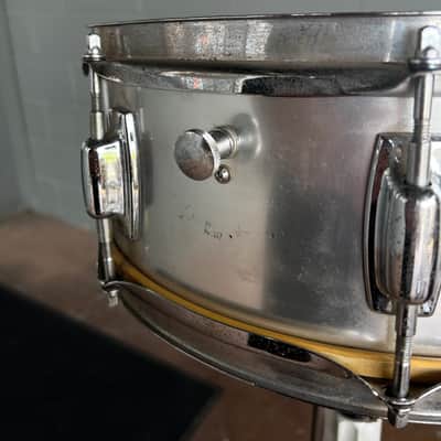 Vintage 70's Ludwig Standard Aluminum 5x14" Snare Drum image 4