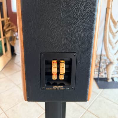 Sonus Faber Concerto (Original) — Handcrafted in Italy, Walnut/Leather, Bi-Wire Pair image 4