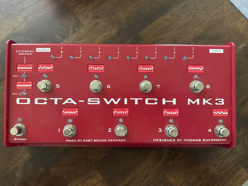 Carl Martin Octa-Switch III 2010s - Red image 1