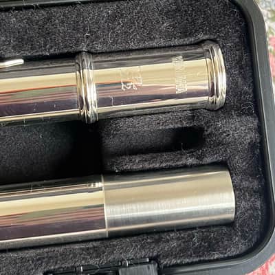 Yamaha YFL-212 - Like New image 3