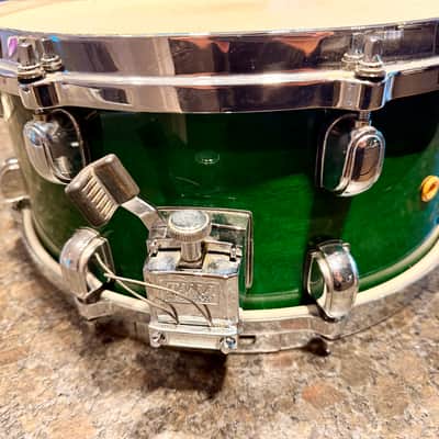 Tama Starclassic Maple 14x6.5 British Racing Green MIJ + Original Air Ride System + Stand image 6