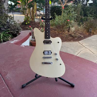 Fender MIJ Modern Jazzmaster w/ upgraded pickups image 2