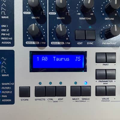 Access Virus Indigo 37-Key Digital Synthesizer - White image 2