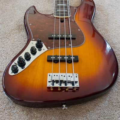 Sire LEFT-HANDED Marcus Miller v7 4-string TS image 2