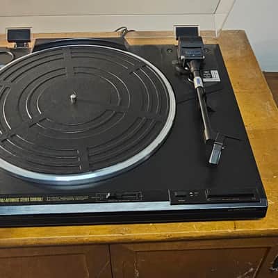 Pioneer PL-570 Full-Automatic Stereo Turntable (1978–1980) – Made in Japan image 2