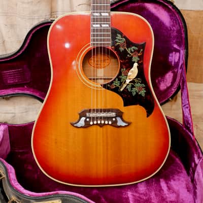 Gibson Dove 1965 - Sunburst image 3