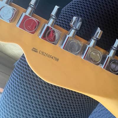 Fender American Professional II Stratocaster HSS with Maple Fretboard 2020 - Present - Olympic White image 3