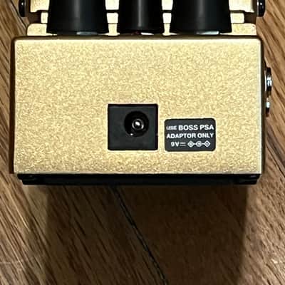 Boss AD-2 Acoustic Preamp Pedal image 7