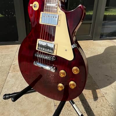 Gibson Les Paul Studio 2024 - Present - Wine Red image 2
