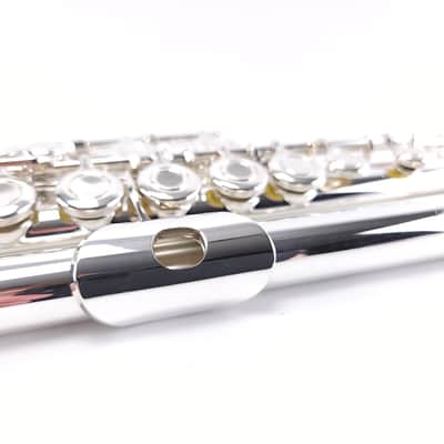 Refurbished Yamaha 281 (~262/282) Intro Intermediate Open Hole C Foot Flute +Warranty image 3