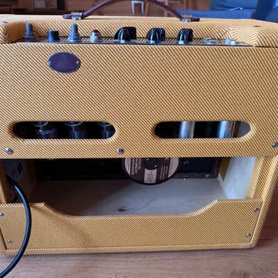 Used Fender 1957 Reissue Deluxe 12W Tube Guitar Amp Head image 3