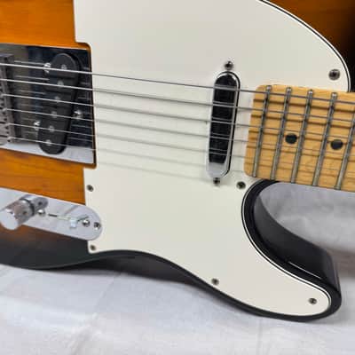 Fender American Telecaster Guitar 2001 - 2-Color Sunburst / Maple neck image 5