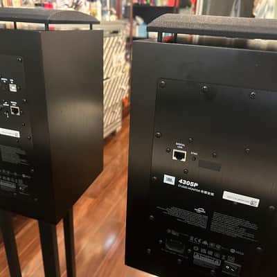 JBL 4305P Powered speakers image 3