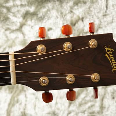 Lowden S 10 1981 - Natural image 3