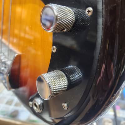 Fender Precision Bass with Maple Fretboard 1970 - 1983 - Sunburst image 6