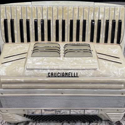 Crucianelli Accordion image 1