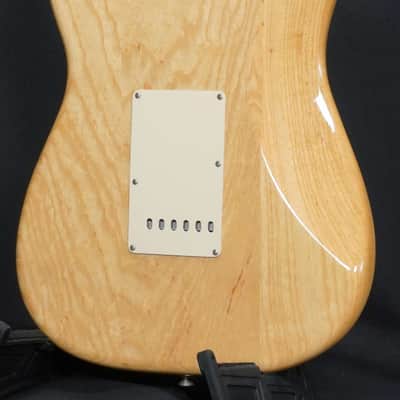 FENDER American Vintage '70s Stratocaster Natural [V02931] (07/01) image 12