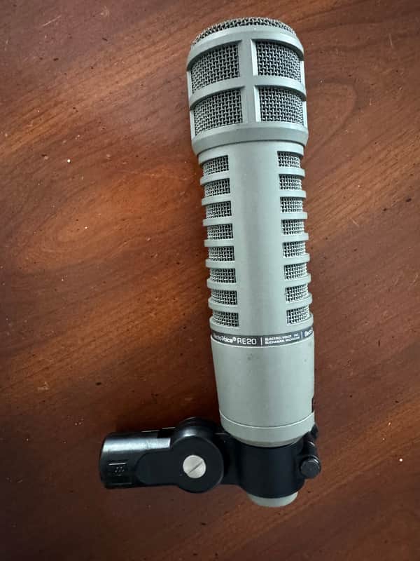 Electro-Voice RE20