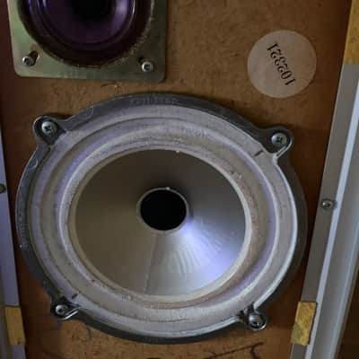 Leak sandwich 150 speakers image 4