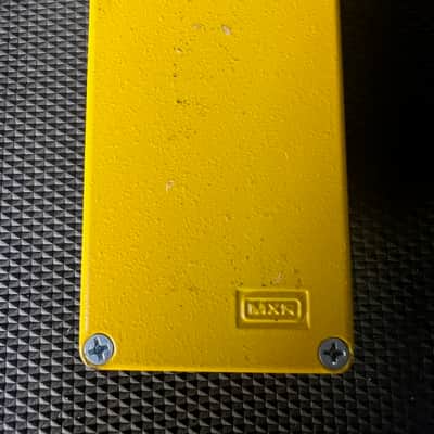 MXR M104 Distortion + 1995 - Present - Yellow image 6