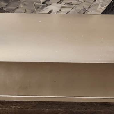 Definitive Technology Definitive Technology Mythos Three center speaker 90s  - Silver image 3