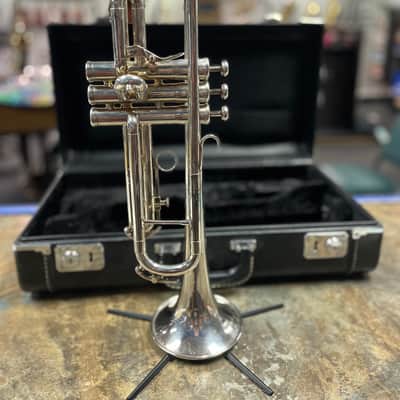 King 2055T Silver Flair Bb Trumpet with 1st Slide Trigger (Silver Plated) - Recently Overhauled by Master Technician image 2