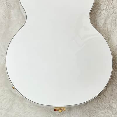 Mint Gretsch G5422TG Electromatic Classic with Bigsby, Gold Hardware, Snowcrest White image 4